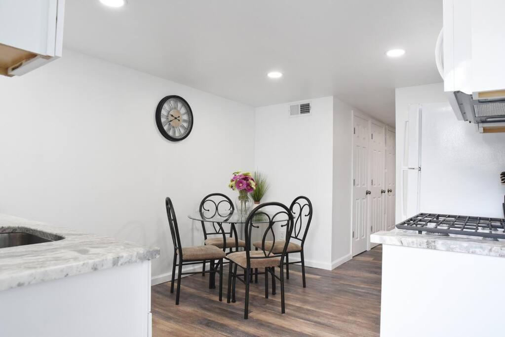 פיטסבורג Cozy Mount Washington Home With Parking-Sleeps 4 מראה חיצוני תמונה